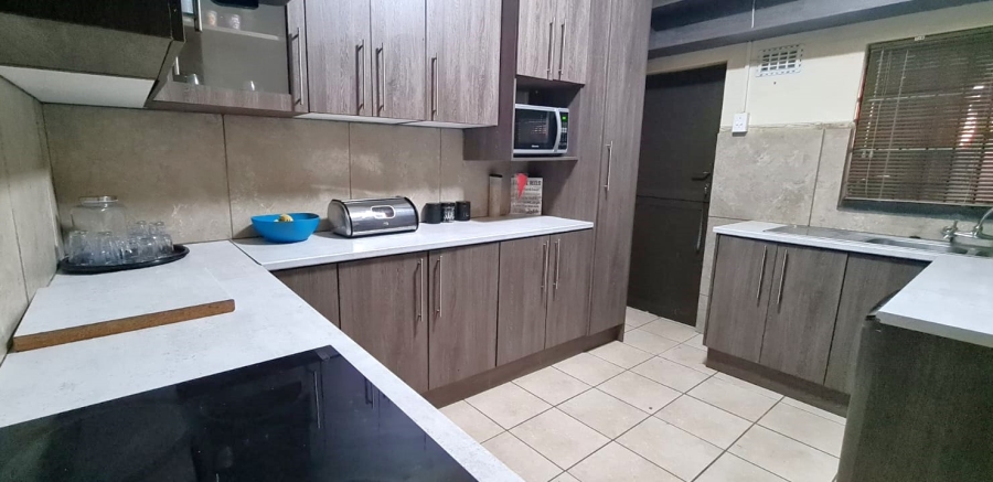 3 Bedroom Property for Sale in Deaconville Western Cape